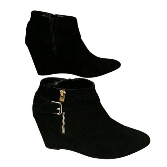 Massimo Black Faux Suede Ankle Booties Wedge Heel Gold Buckle Side Zip - Picture 2 of 6